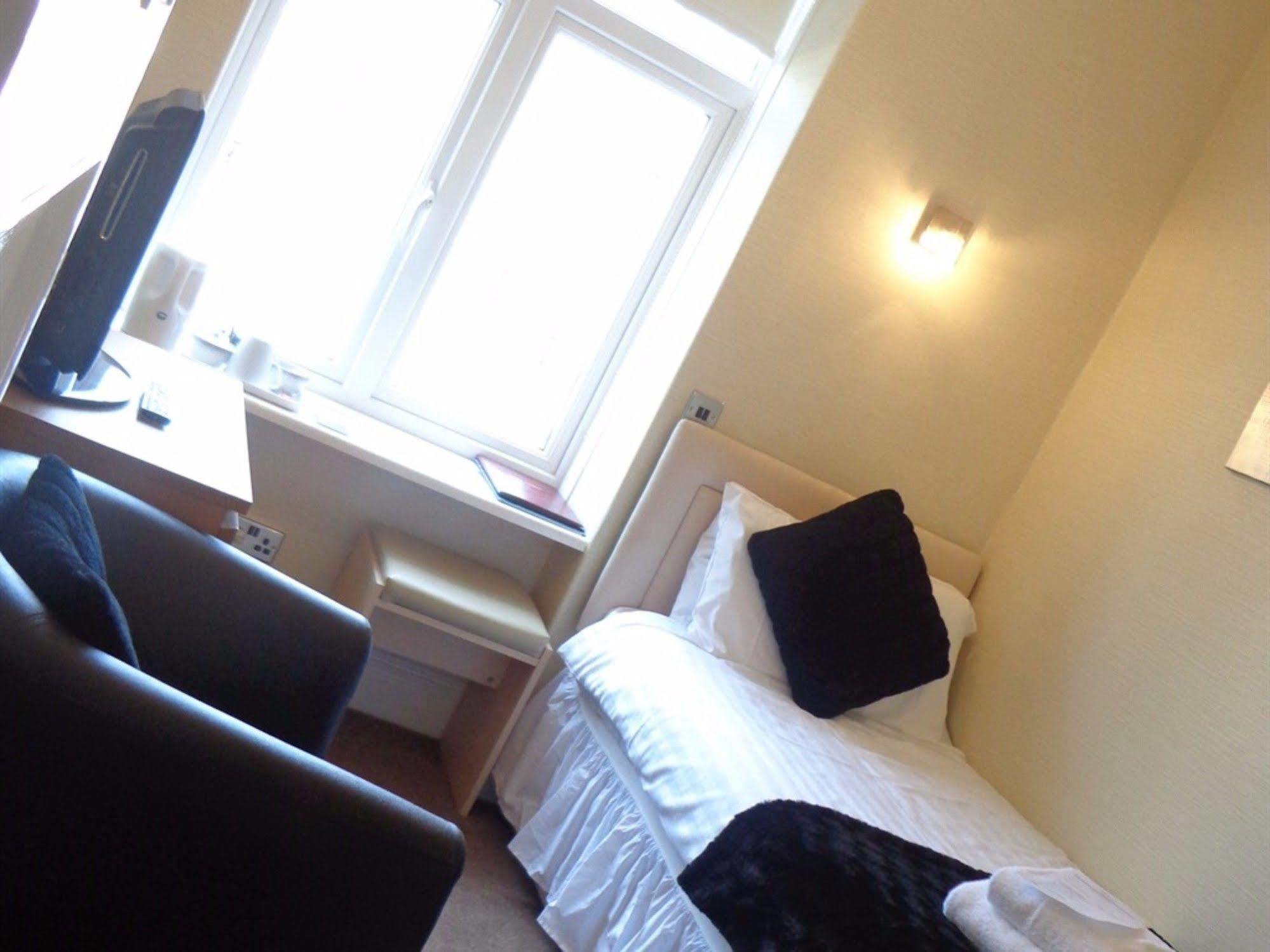 Acorn Lodge Harrogate Exteriör bild